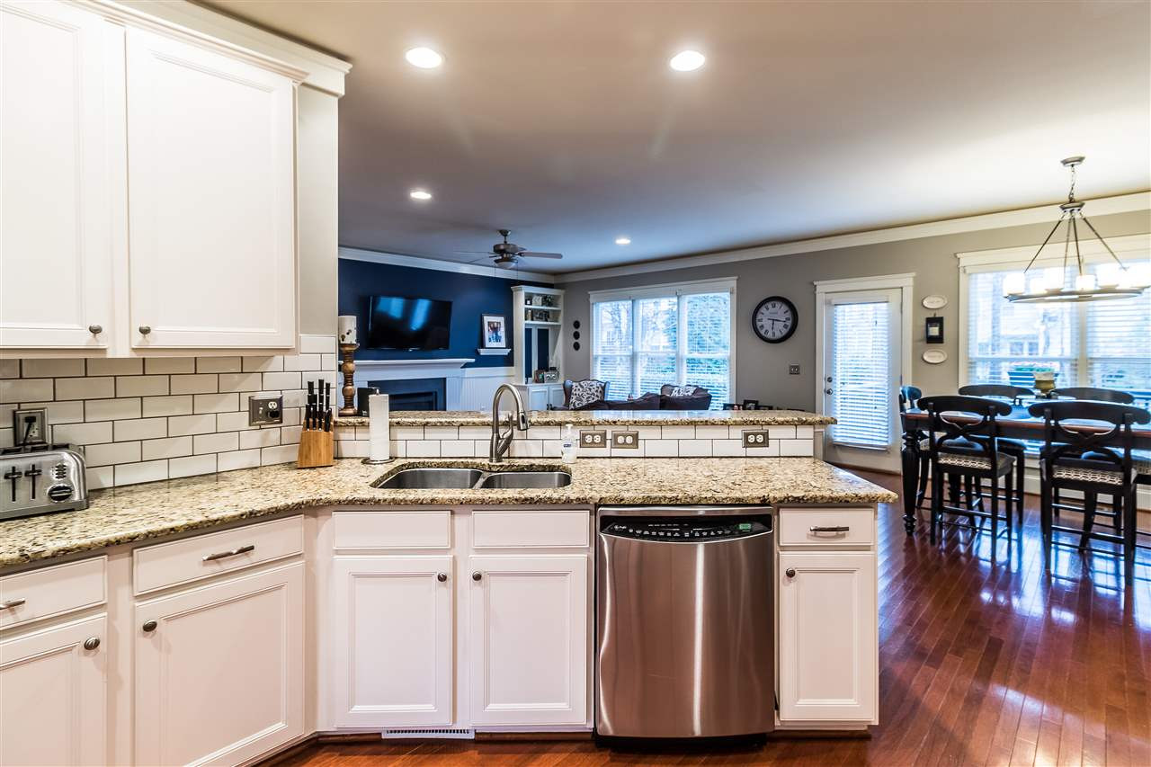 133 Redhill Road Holly Springs, NC 27540 - Photo 8 of 25 Kitchen