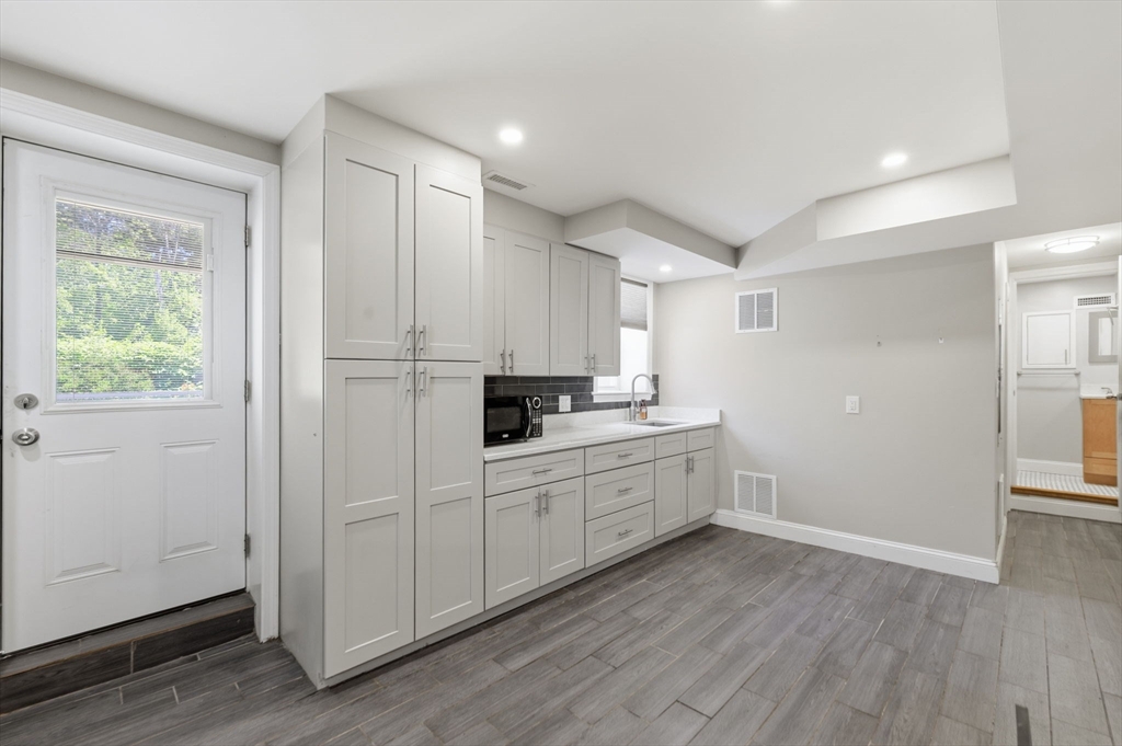 18 Tremont Street Billerica, MA 01821 - Photo 35 of 42