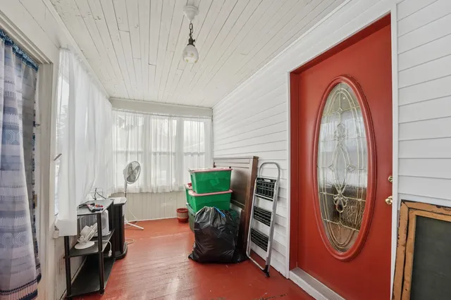 $202,500 | 5501 John Avenue, Superior, WI 54880