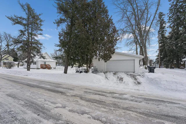 $202,500 | 5501 John Avenue, Superior, WI 54880