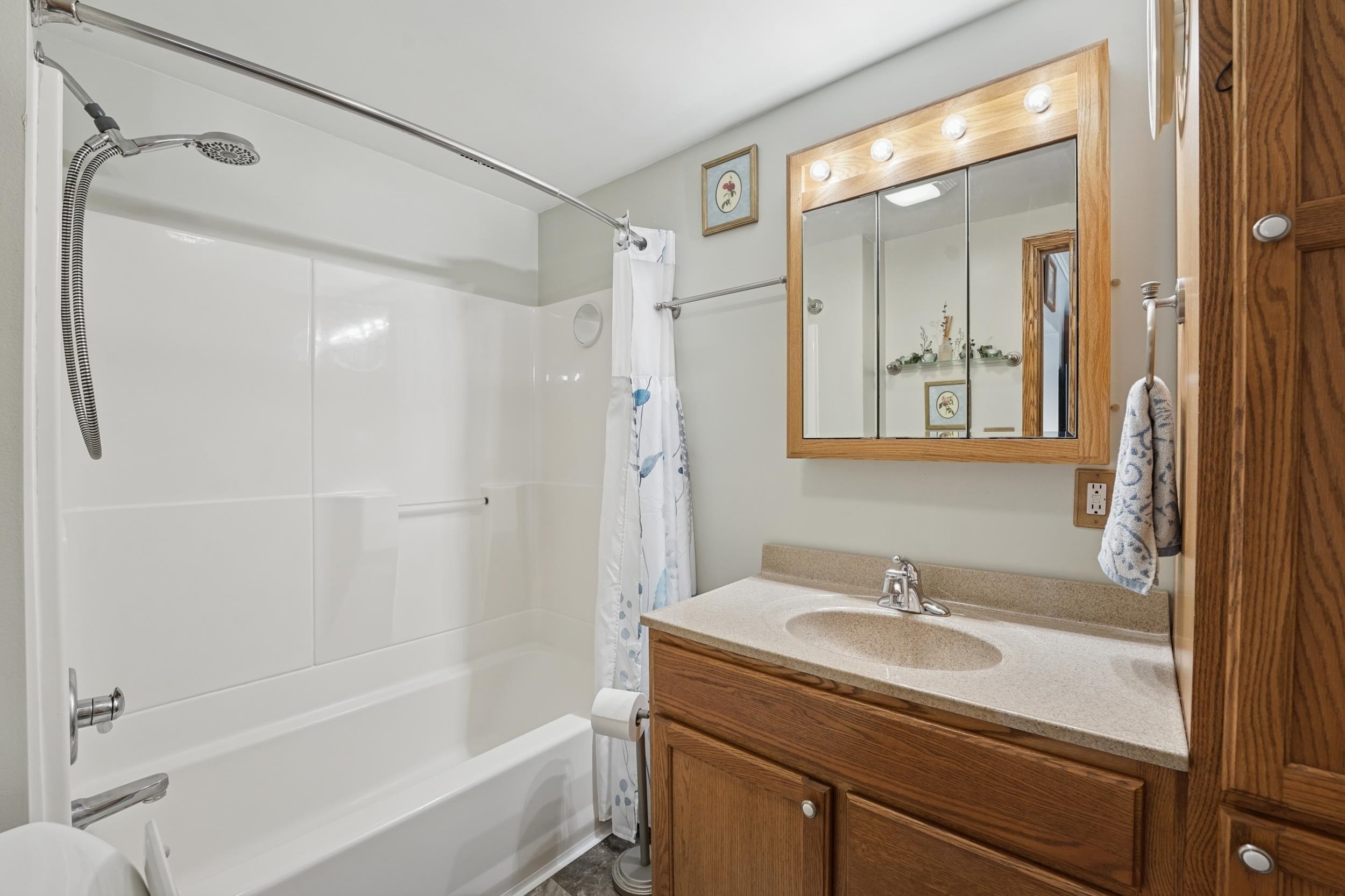 5501 John Avenue Superior, WI 54880 - Photo 10 of 23