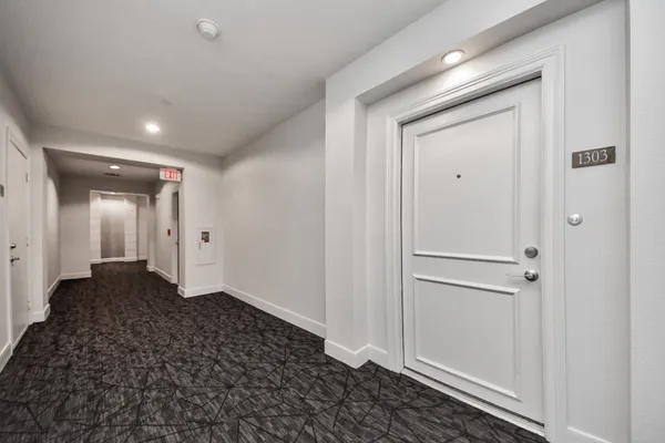 $4,400 | 3333 Allen Parkway, Unit 1303, Houston, TX 77019