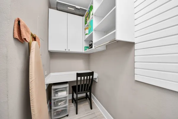 $4,400 | 3333 Allen Parkway, Unit 1303, Houston, TX 77019