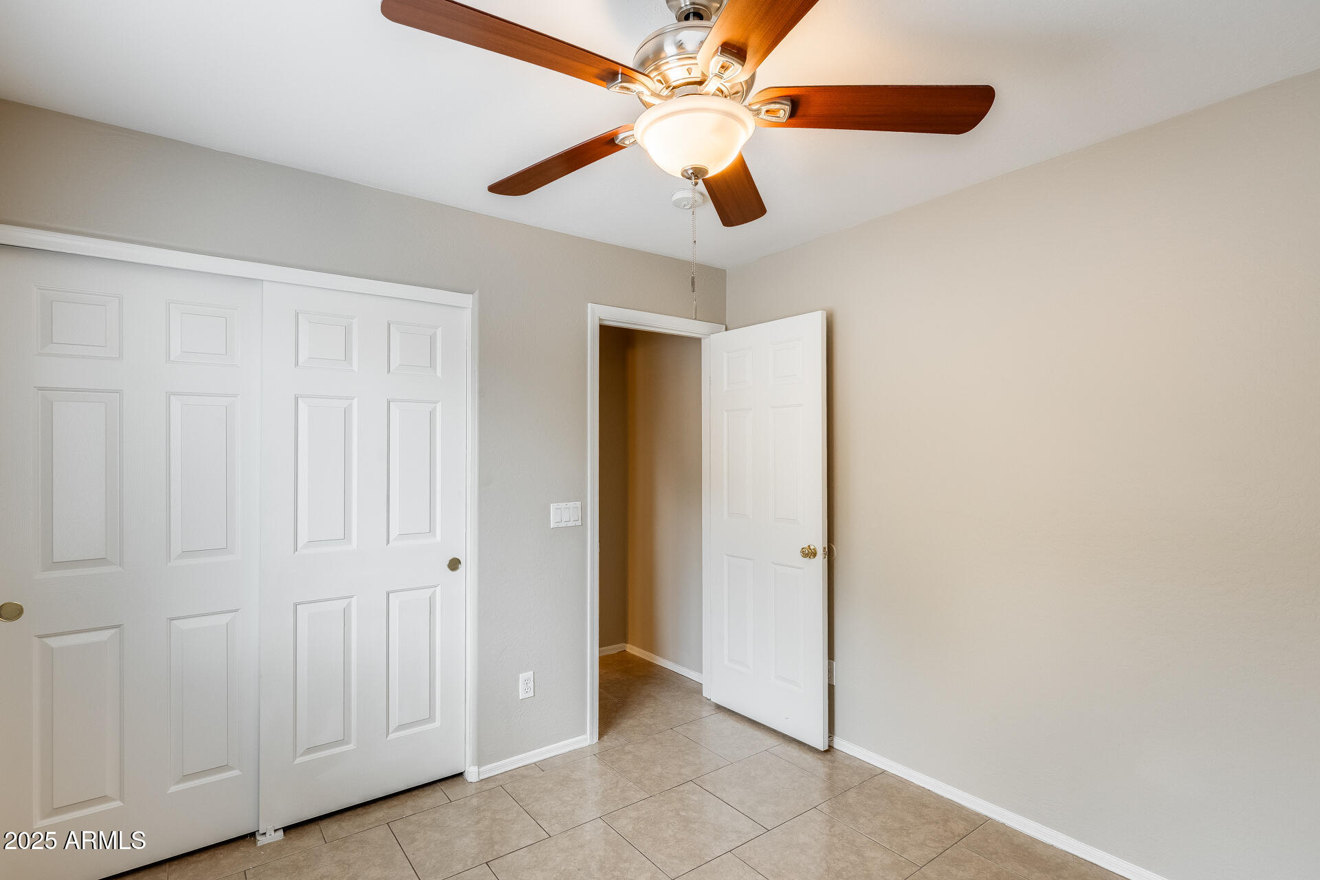 1824 West Lydia Lane Phoenix, AZ 85041 - Photo 23 of 41 22