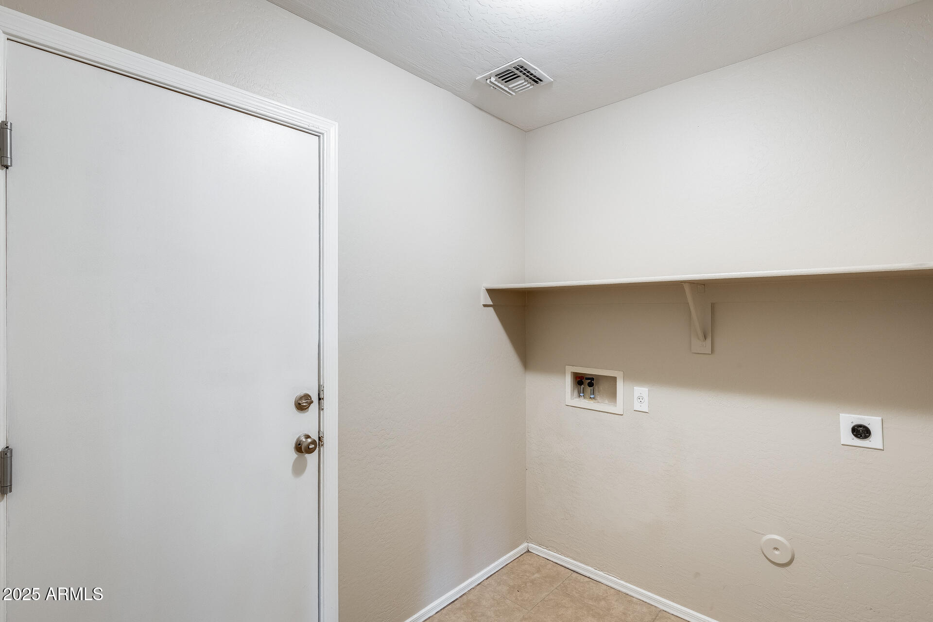 1824 West Lydia Lane Phoenix, AZ 85041 - Photo 35 of 41 34