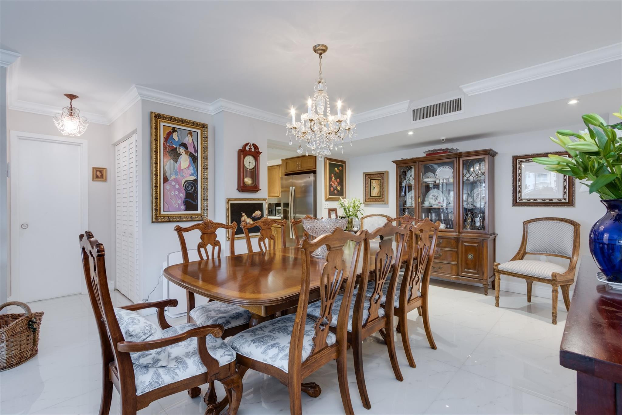 2501 Brickell Avenue, Unit 903 Miami, FL 33129 - Photo 6 of 45 Photo 6