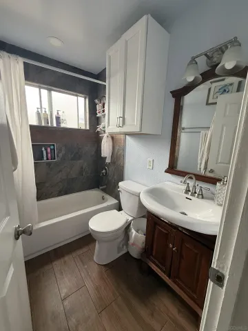 $875,000 | 656 Parker Street, Oceanside, CA 92057