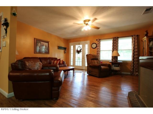 1709 Olaton Road Caneyville, KY 42721 - Photo 15 of 26 Olaton Rd61