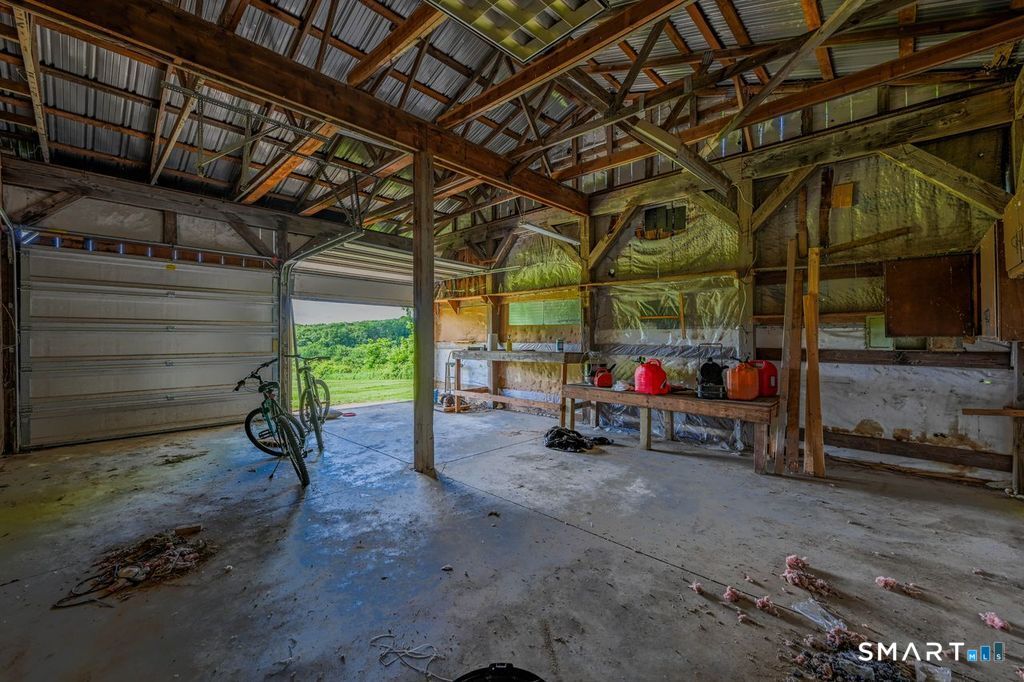 10 Carmel Hill Road South Bethlehem, CT 06751 - Photo 28 of 38 Two bay workshop in the party barn