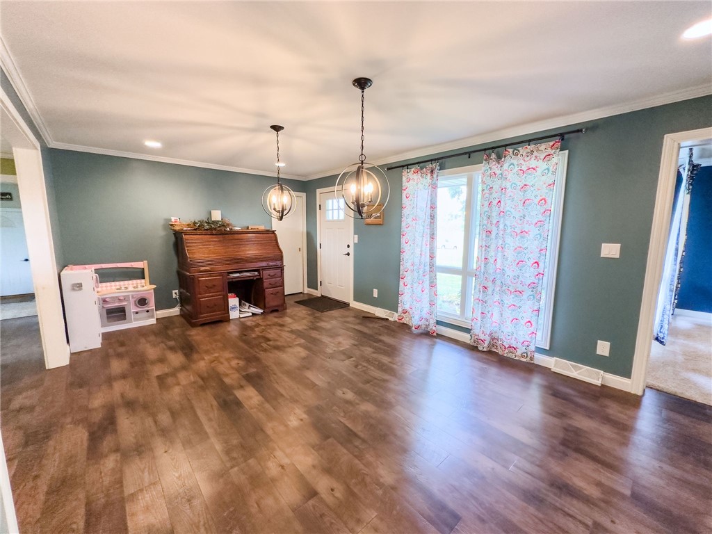16481 Hadley Road Sumner, IL 62466 - Photo 11 of 45