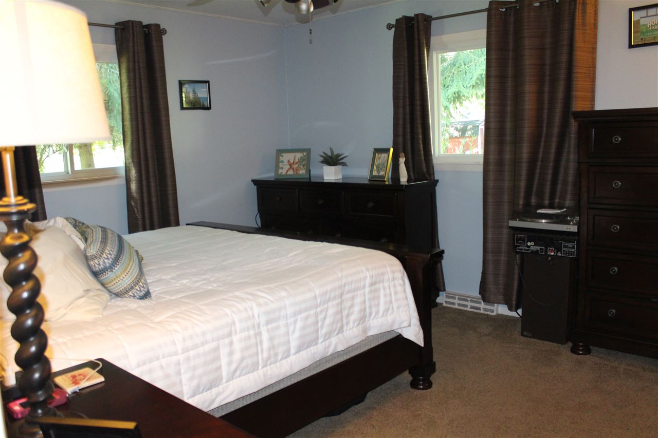 1864 Scully Road Mount Pleasant, MI 48858 - Photo 18 of 22 1804903-17.JPG