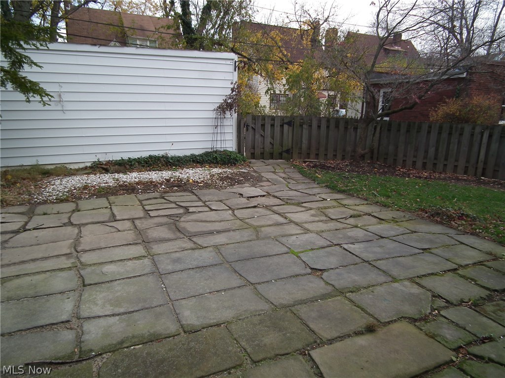 3299 Daleford Road Cleveland, OH 44120 - Photo 8 of 11 Gallery Image 8