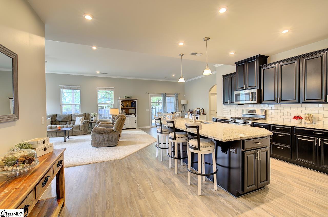 12 Mohegan Way Greenville, SC 29607 - Photo 18 of 36 Gallery Image 18