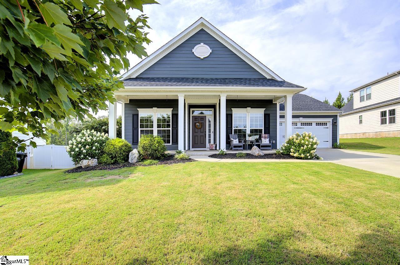 12 Mohegan Way Greenville, SC 29607 - Photo 3 of 36 Gallery Image 3