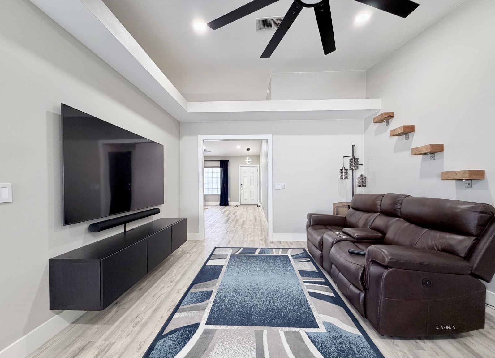 719 Pinon Court Ridgecrest, CA 93555 - Photo 9 of 35