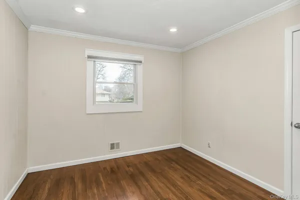 $979,000 | 5 Nita Street, East Northport, NY 11731