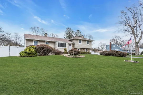 $979,000 | 5 Nita Street, East Northport, NY 11731