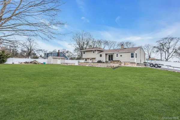 $979,000 | 5 Nita Street, East Northport, NY 11731