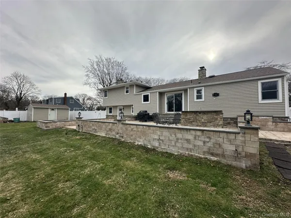 $979,000 | 5 Nita Street, East Northport, NY 11731