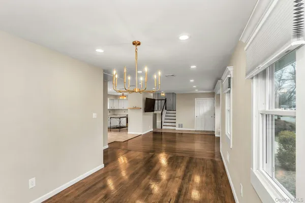 $979,000 | 5 Nita Street, East Northport, NY 11731