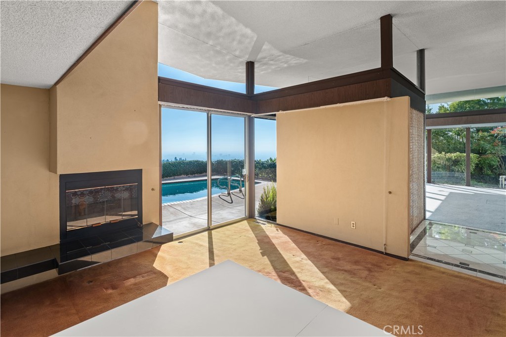 1470 Laurel Way Beverly Hills, CA 90210 - Photo 12 of 54