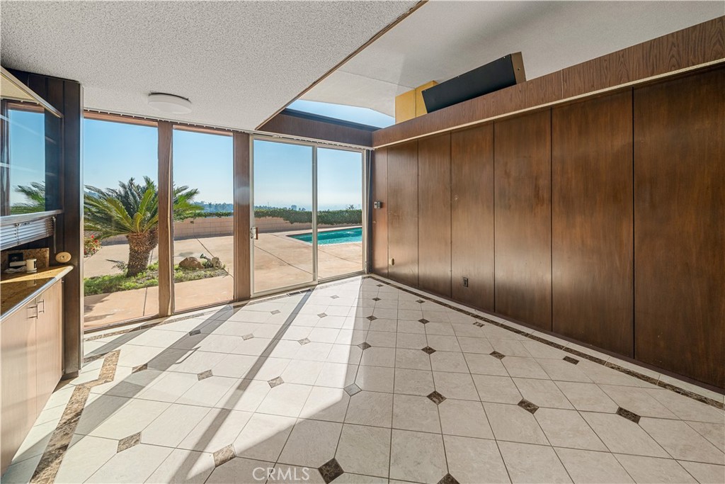 1470 Laurel Way Beverly Hills, CA 90210 - Photo 14 of 54