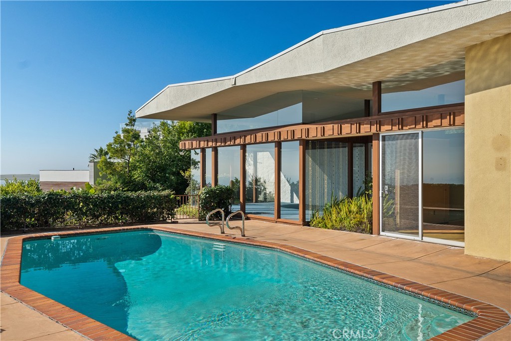 1470 Laurel Way Beverly Hills, CA 90210 - Photo 41 of 54