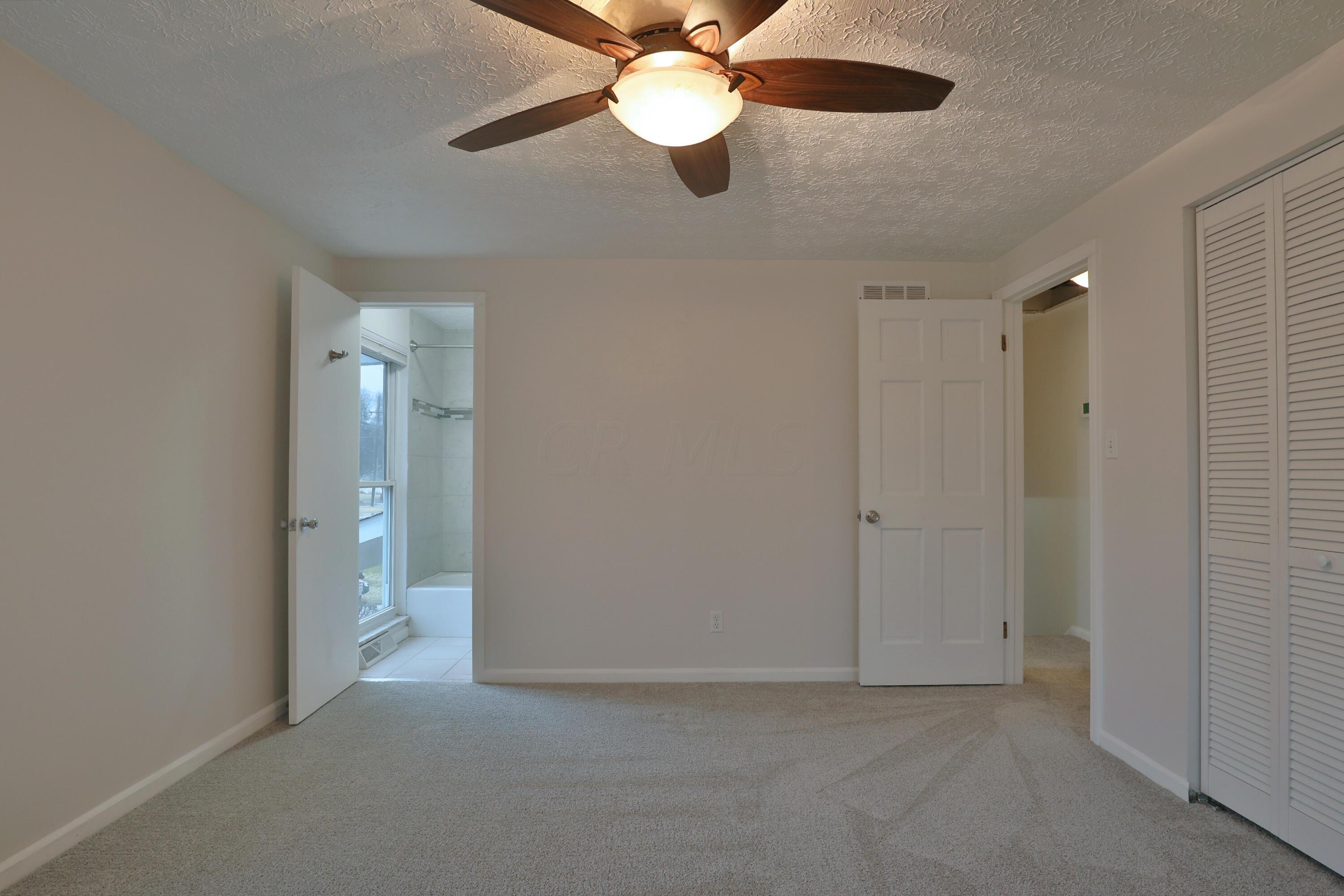 5784 Linworth Road Columbus, OH 43235 - Photo 29 of 44 5784-Linworth-29