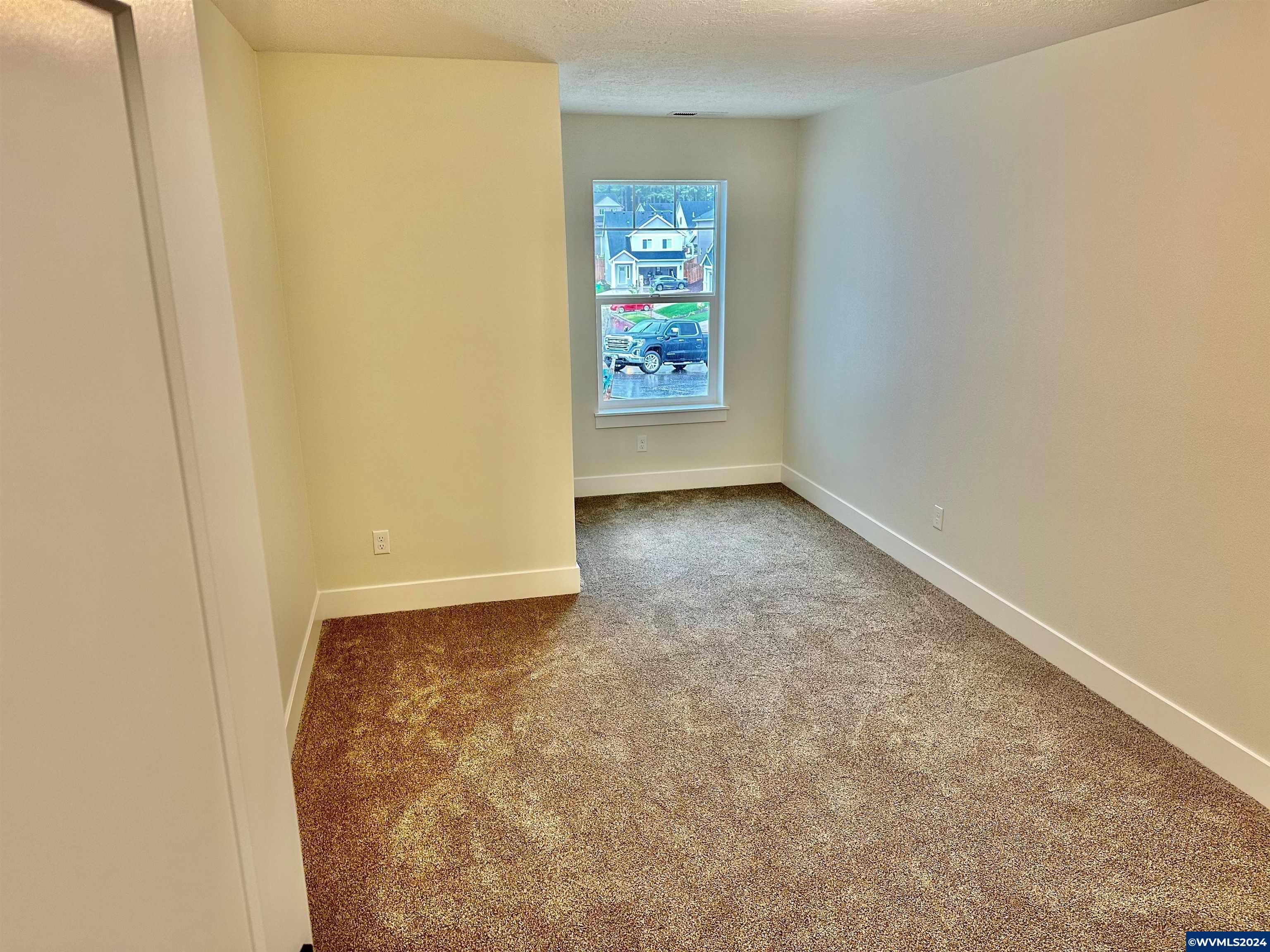 5603 Jeremy Vly Road Southeast Salem, OR 97306 - Photo 8 of 15