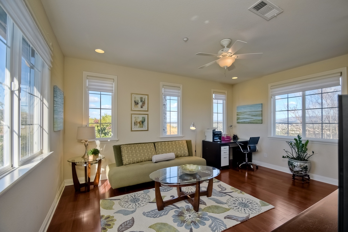 1709 Aryana Drive Encinitas, CA 92024 - Photo 16 of 25