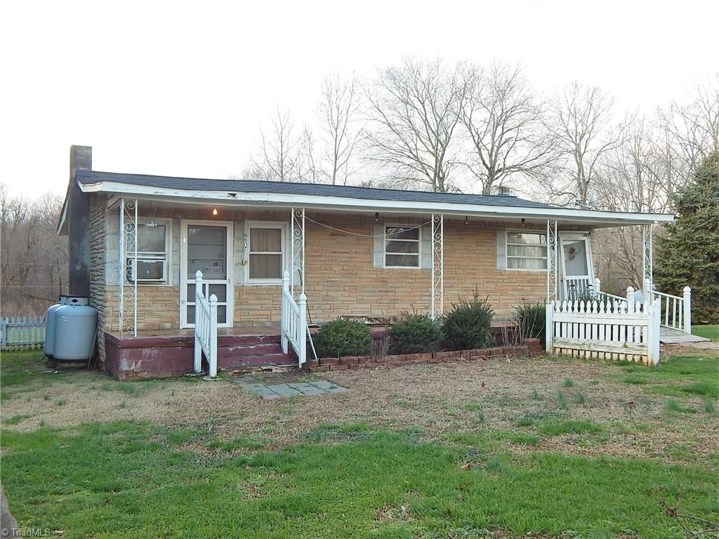 8607 Hudson James Road Summerfield, NC 27358 - Photo 1 of 30 Gallery Image 1