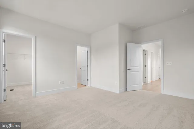 $715,169 | 1013 Captain Richards Court, Marshall, VA 20115