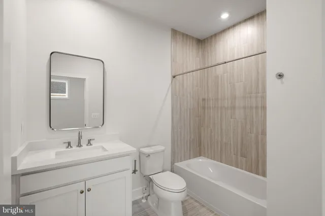 $715,169 | 1013 Captain Richards Court, Marshall, VA 20115