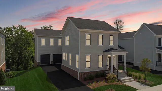 $715,169 | 1013 Captain Richards Court, Marshall, VA 20115