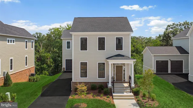 $715,169 | 1013 Captain Richards Court, Marshall, VA 20115