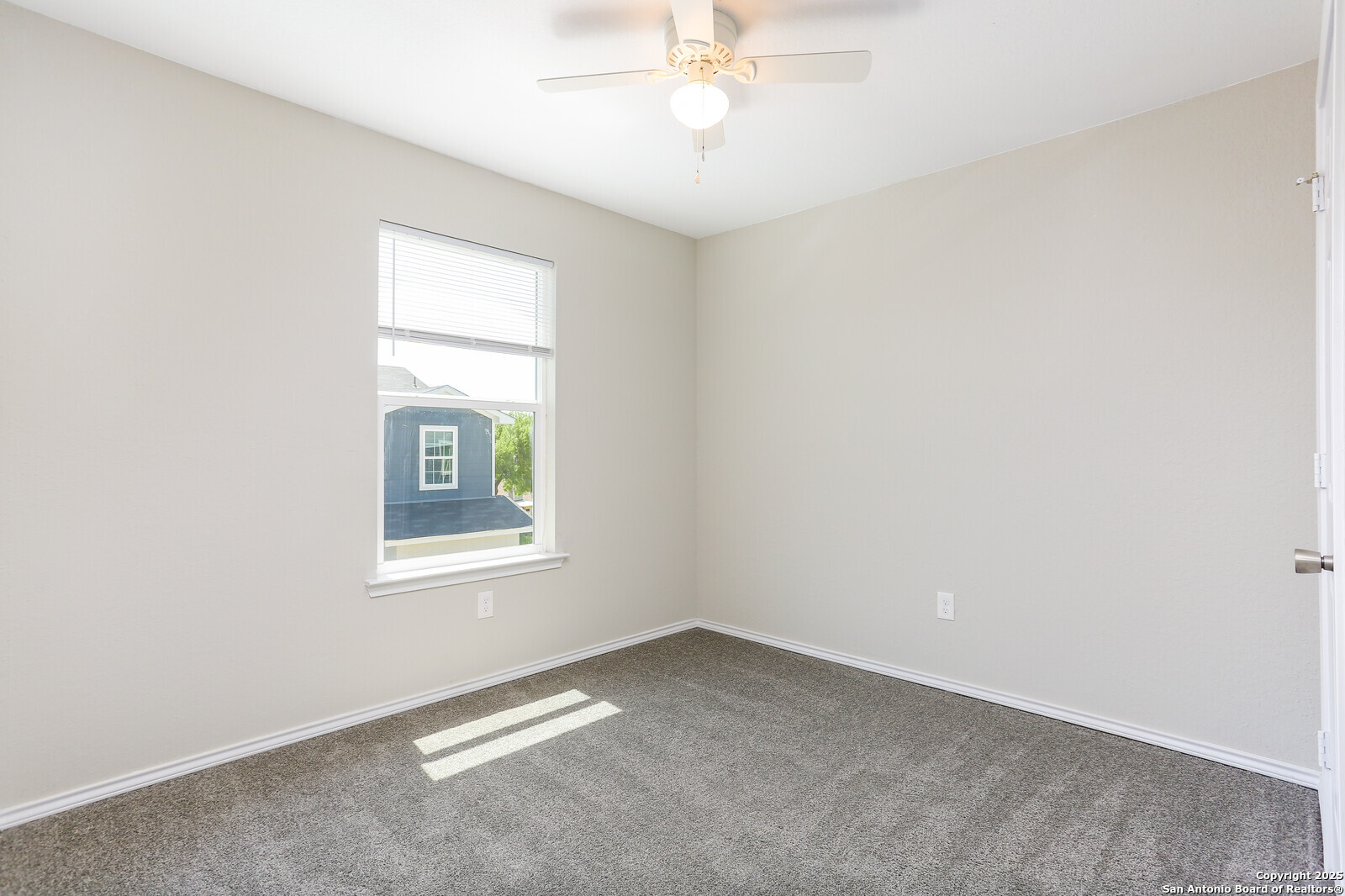 6922 Crestway Road San Antonio, TX 78239 - Photo 13 of 17