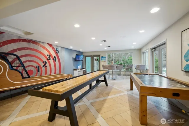 $2,175 | 12303 Harbour Pointe Boulevard, Unit FF208, Mukilteo, WA 98275