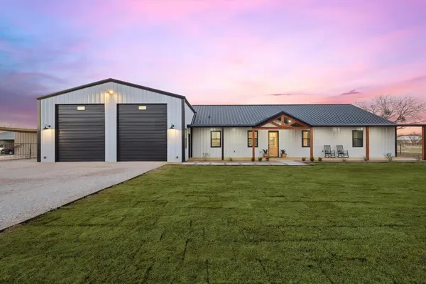 $1,949,000 | 413 Hoot Avenue, Graford, TX 76449