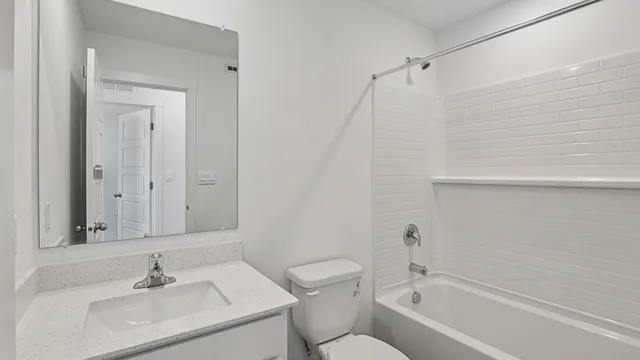 $299,990 | 1415 Oakfield Lane, Pingree Grove, IL 60140