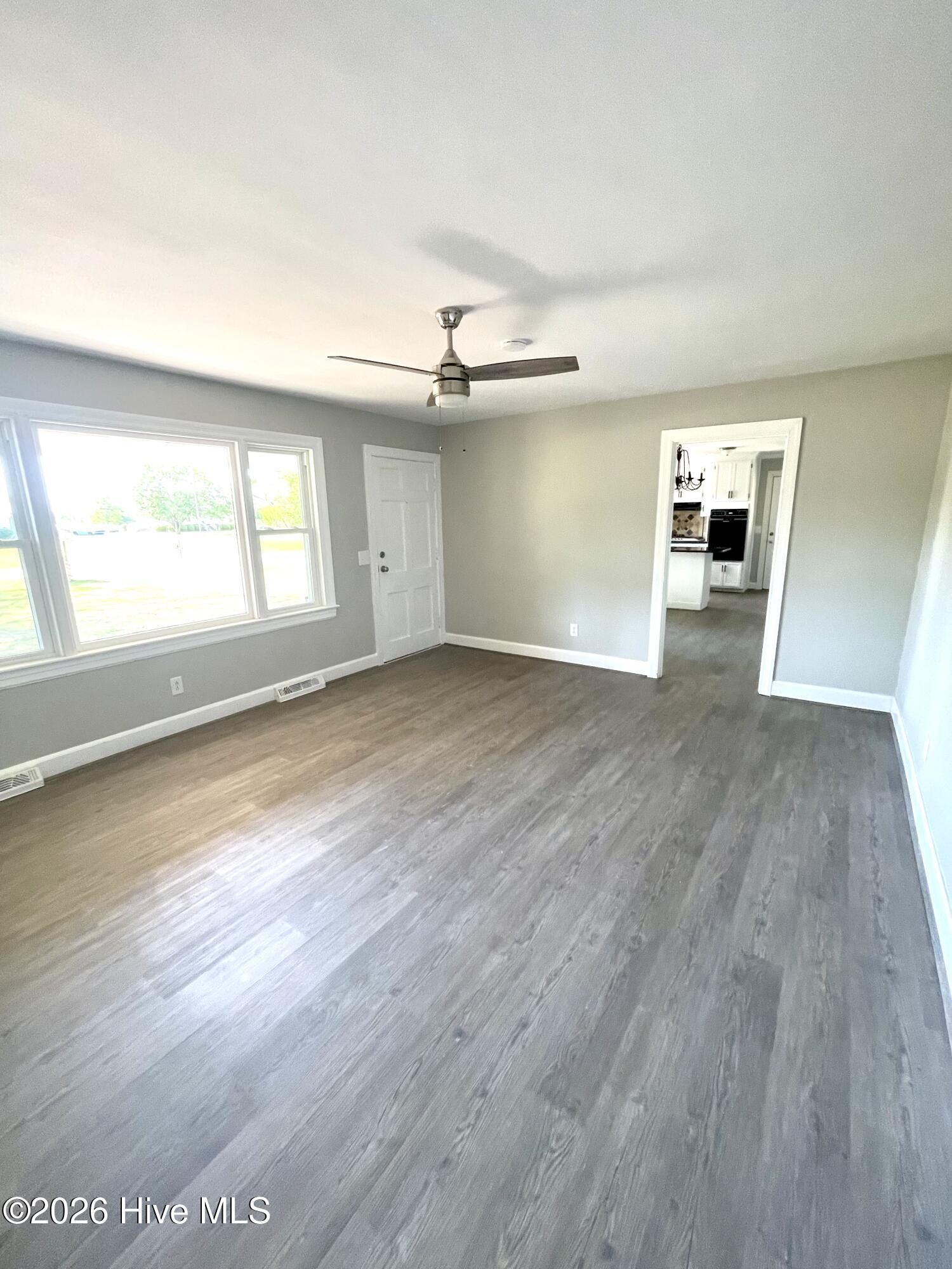 7511 Bakertown Road East Macclesfield, NC 27852 - Photo 3 of 15 Living Room