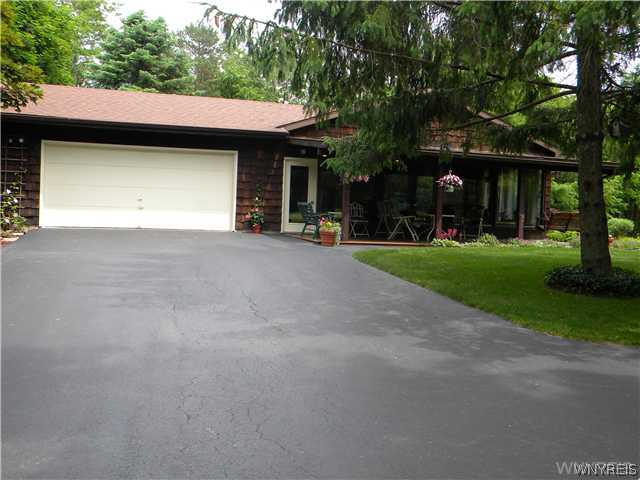 740 Lake Road Porter, NY 14174 - Photo 1 of 1 Exterior Front
