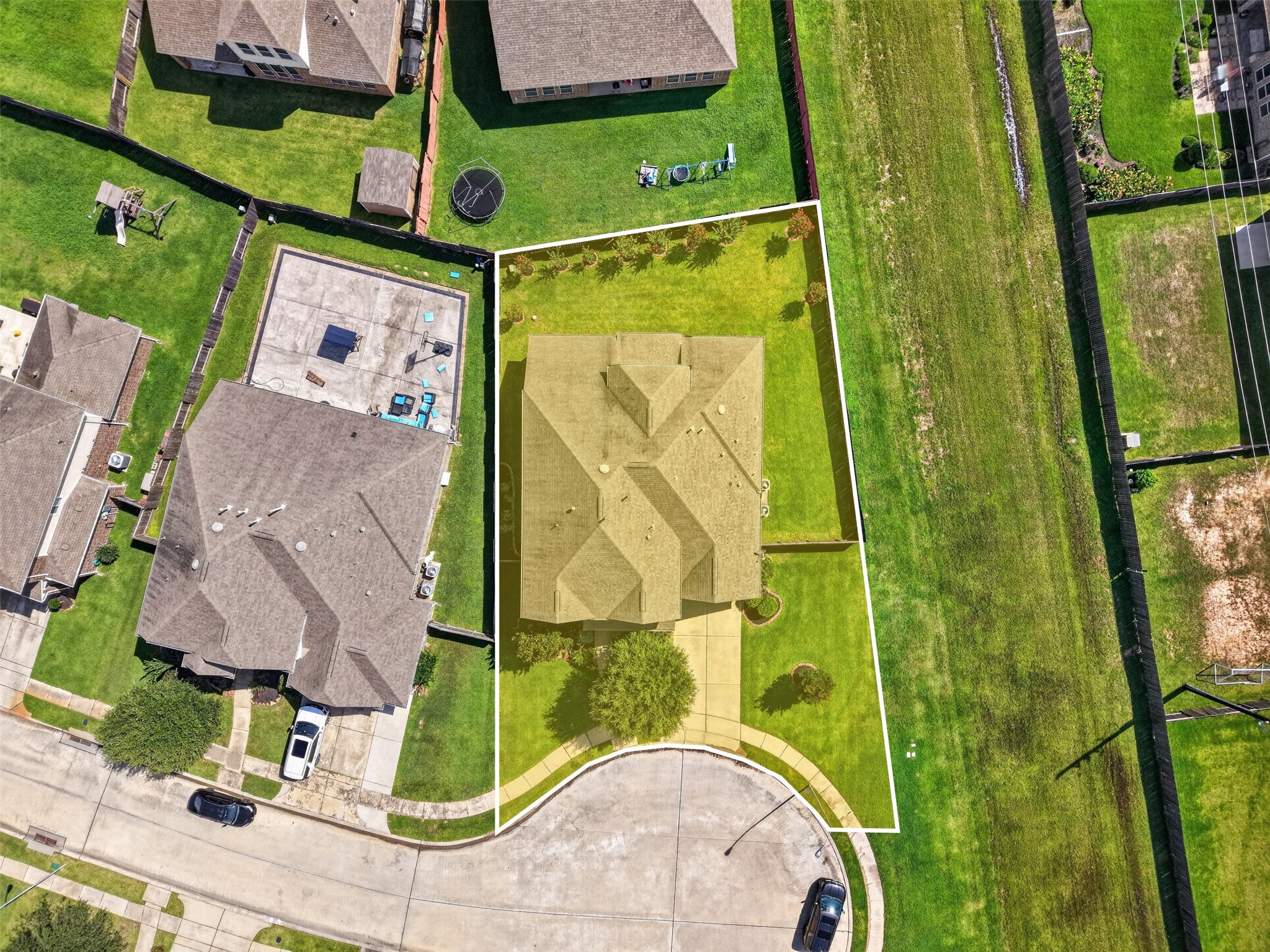 18202 Wedgewood Bluff Court Spring, TX 77379 - Photo 10 of 50 Aerial lot view showcasing the property layout and spacious cul-de-sac setting.