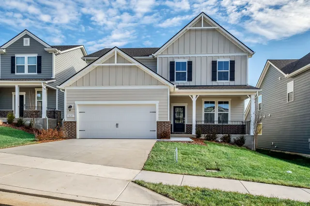 $549,990 | 1023 Lionheart Drive, Hermitage, TN 37076