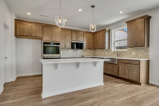 $549,990 | 1023 Lionheart Drive, Hermitage, TN 37076