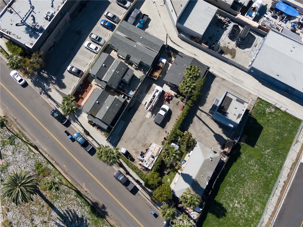 2019 South Crescent Avenue San Pedro, CA 90731 - Photo 5 of 9 an aerial view of a residential apartment building with a yard