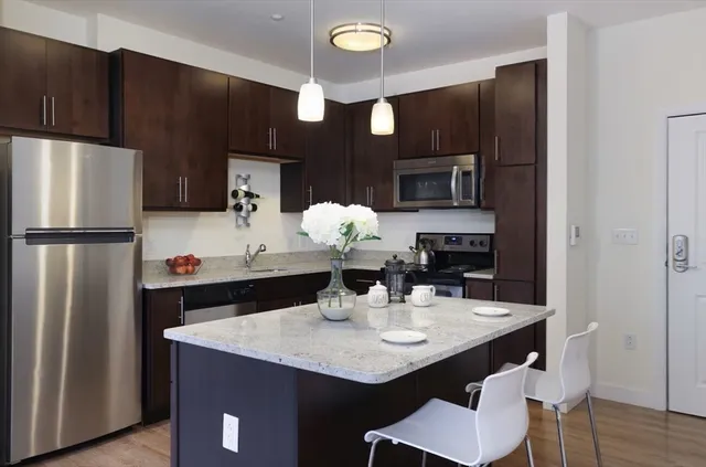 $2,706 | 30 Mill Street, Unit 218, Arlington, MA 02476