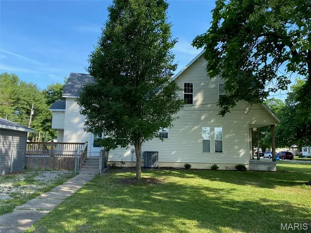 $124,500 | 201 North Vine Street, Nokomis, IL 62075