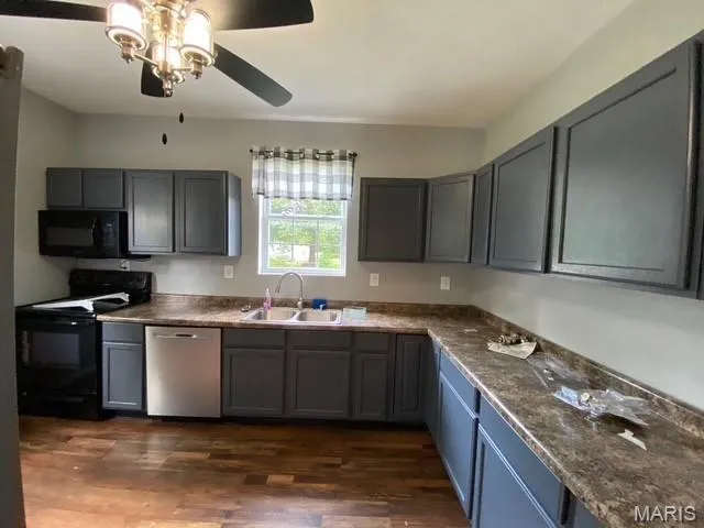 $124,500 | 201 North Vine Street, Nokomis, IL 62075