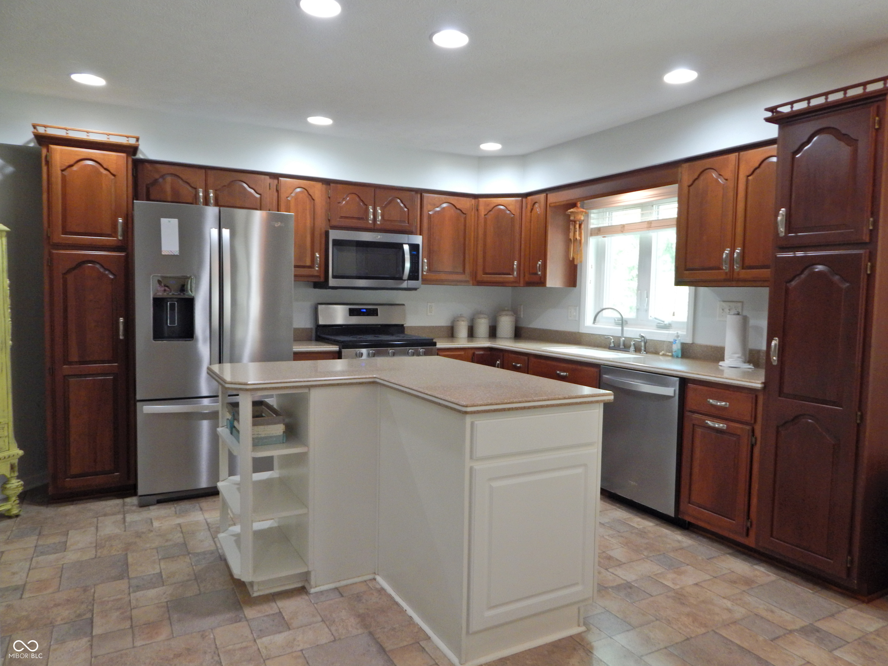 7740 Quail Ridge Drive North Plainfield, IN 46168 - Photo 9 of 62