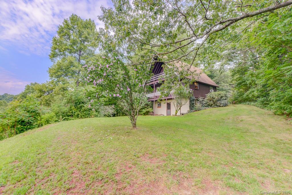 1446 Summer Road Hendersonville, NC 28792 - Photo 32 of 36 Gallery Image 32